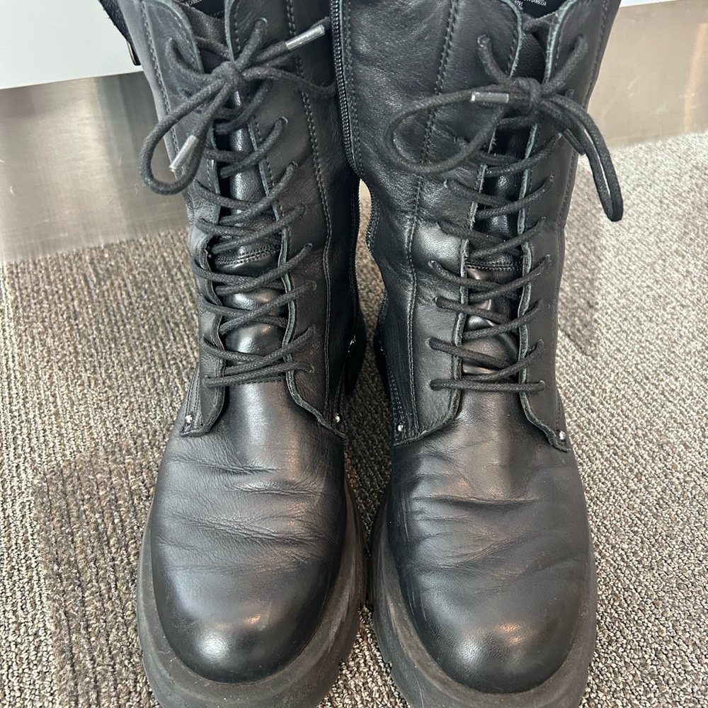 Steve Madden Pledge Black Leather Combat Boots - Women’s 11M - Gently Used